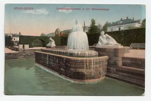 Baden - Baden. Josephinenbrunnen in der Gönneranlage.