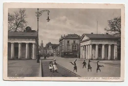 Düsseldorf, Ratingertor mit Radschlager.