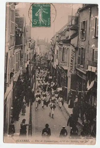 Auxerre. Fete de Gymnastique, defile des Societes, rue Joubert. jahr 1907