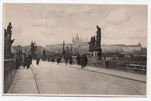 Praha - Hradcany von der Karlsbrücke.