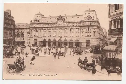 Paris - La Gare Saint - Lazare.