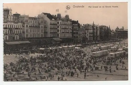 Oostende. Het Strand en de Groote Hotels.