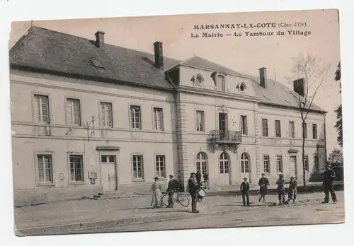 Marsannay-la-Cote (Cote-d Or) La Mairie - Le Tambour du Village