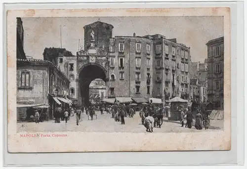 Napoli. Porta Capuana.