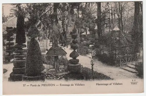 Foret de Meudon - Ermitage de Villebon. Hermitage of Villebon.
