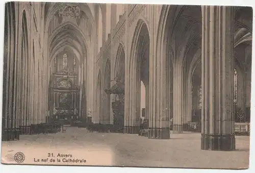 Anvers. La nef de la Cathedrale.