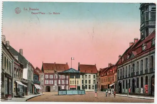 La Bassee Grand Place - La Mairie. // jahr 1916