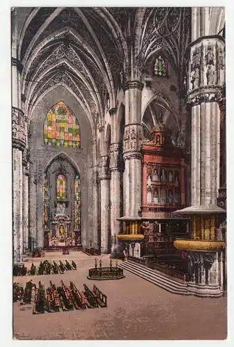 Milano. II Duomo - Crociera vista dal lato meridionale.