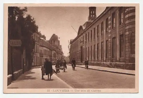 Louviers - Une Rue Du Centre.