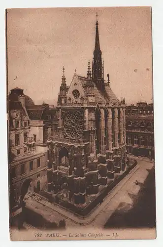 Paris. La Sainte Chapelle.
