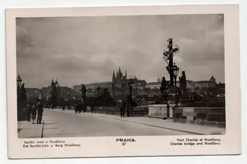 Praha. Charles bridge and Hradcany.