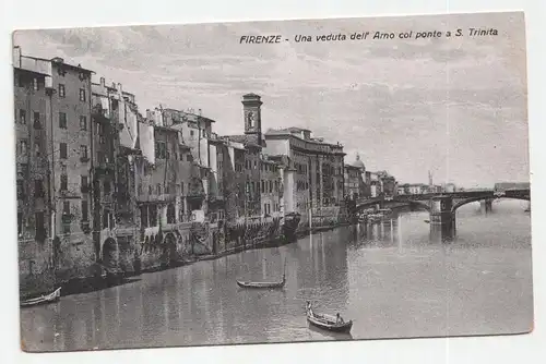 Firenze - Una veduta dell  Arno col ponte a S. Trinita.