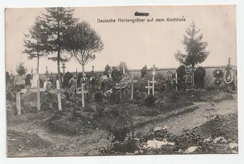 Deutsche Heldengräber auf dem Kirchhofe. jahr 1915 // Feldpost