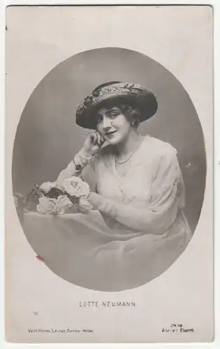 Lotte Neumann