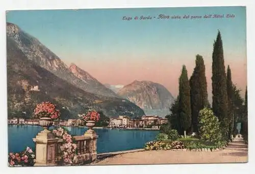 Lago di Garda - Riva vista dal parco dell Hotel Lido.