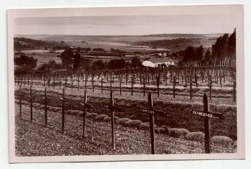 Brieulles-sur-Meuse. Deutscher Soldaten-Friedhof.