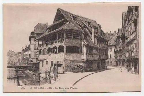 Strasbourg. Le Bain aux Plantes.