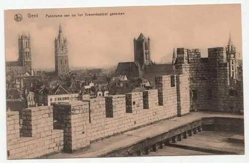 Gent. Panorama van op het Gravenkasteel genomen.