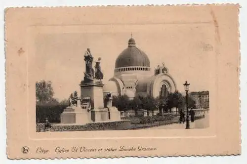 Liege. Eglise St Vincent et statue Zenobe Gramme.
