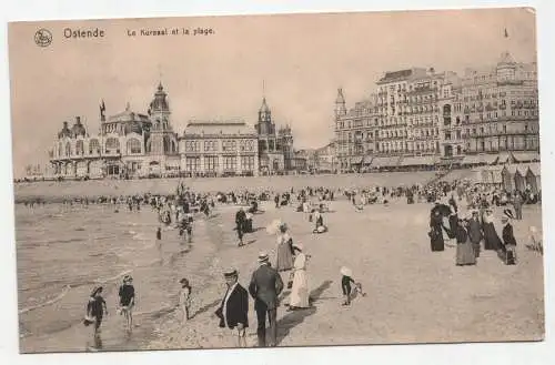 Ostende. Le Kursaal et la plage.