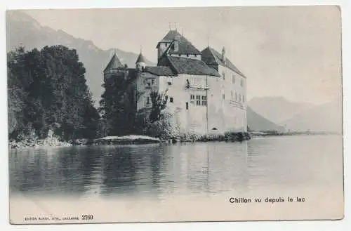 Chillon vu depuis le lac