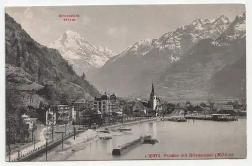 Flüelen mit Bristenstock (3074 m)