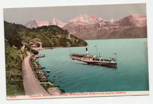 Thunersee. Beatenbucht mit Eiger (3975 m), Mönch (4105 m) und Jungfrau 4166 m