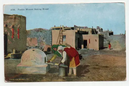 Pueblo Women Baking Bread. // Alte Ansichtskarte