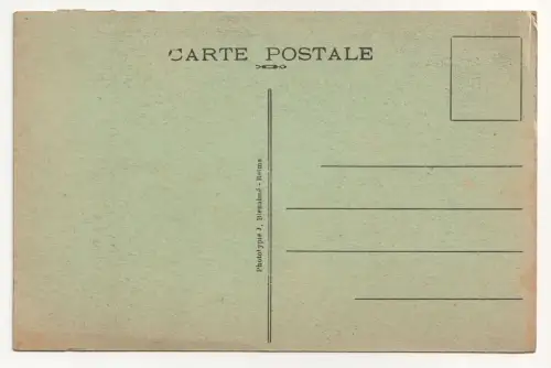 Missions d Afrique - Auditeurs attentifs.