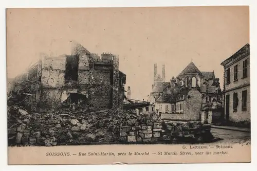 Soissons. Rue Saint-Martin, pres le Marche. St Martin Street, near the market
