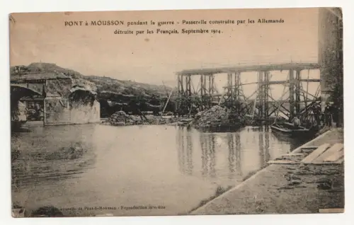 Pont a Mousson pendant la guerre - Passerelle construite par les Allemands.