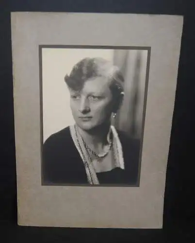 Will Burgdorf - Foto - Portrait einer Frau - um 1935