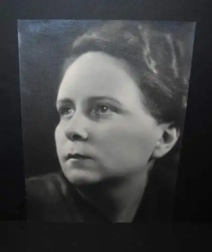 Will Burgdorf - Foto - Portrait einer jungen Frau - um 1935