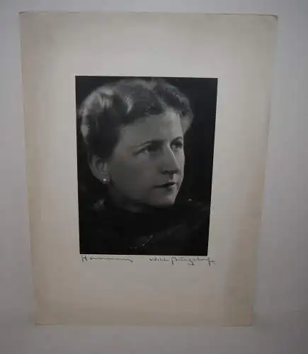 Will Burgdorf - Foto - Portrait einer Dame- um 1935