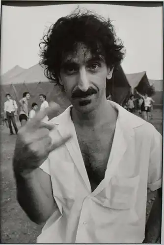 FRANK ZAPPA - ORIGINAL-VINTAGE-POTRÄTPHOTOGRAPHIE - MAILAND 1982 - POP-KULTUR