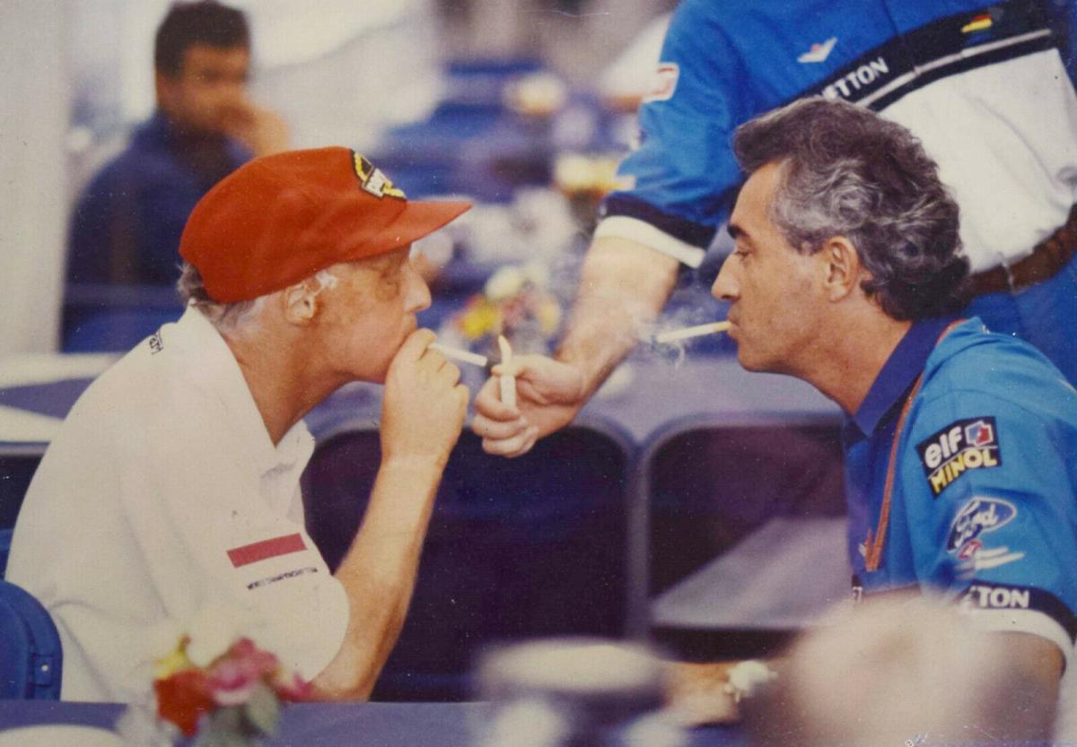 Nagel, Niki Lauda und Flavio Briatore ORIG.-PHOTOGRAPHIE - MOTORSPORT Formel 1 0