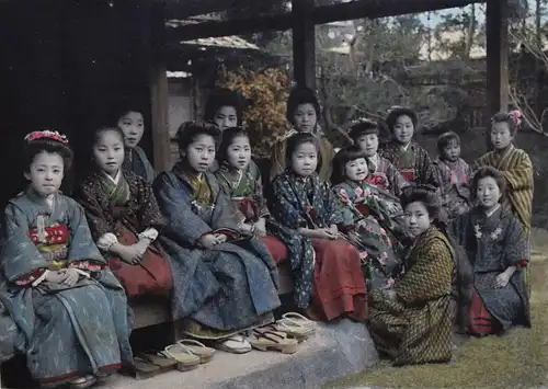 Japan - Takagi - Girls’ Pastimes in Japan - Erstausgabe um 1910  - Teezeremonie