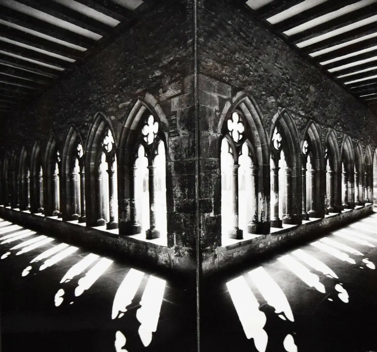 Robert Häusser, Orig.-Photographie, Kreuzgang, Colmar 50er Jahre. 29,5 x 30 cm 0