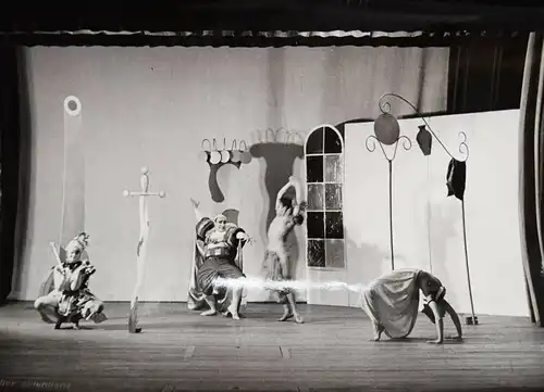 AVANTGARDE -  ORIGINAL-PHOTOS 1939 - TANZ-THEATER Eidenbenz, „L’avantgarde“
