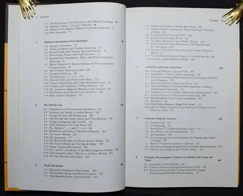 H. Pilkuhn - Relativistic particle physics - 1979 - PHYSIK - PHYSIQUE