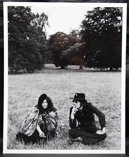 Fordham, Lennon u. Ono - ORIG-PHOTOGRAPHIE - Tittenhurst Park, Ascot 1971