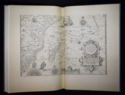 Klemp, Africa on maps dating from the twelfth to the...FOLIO-FAKSIMILE AFRIKA