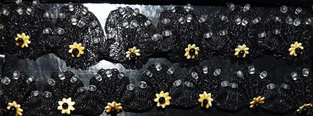 TRACHTEN-BORDÜREN TRACHTENBORTEN Schweiz um 1890 MODE STOFFMUSTER - TEXTILKUNST 11