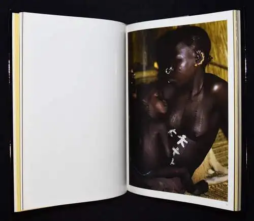 Riefenstahl, Leni. Nuba - München, List 1973 AFRIKA ETHNOLOGY