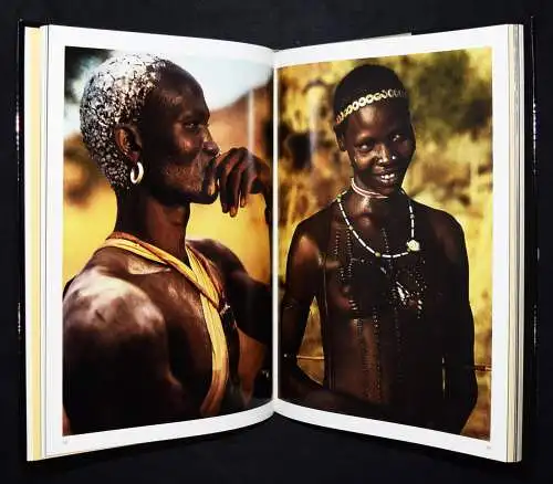 Riefenstahl, Leni. Nuba - München, List 1973 AFRIKA ETHNOLOGY