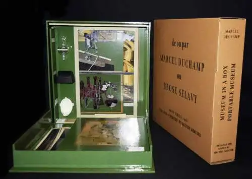 Duchamp, Marcel. Die grosse SCHACHTEL IM KOFFER / The portable Museum DADA