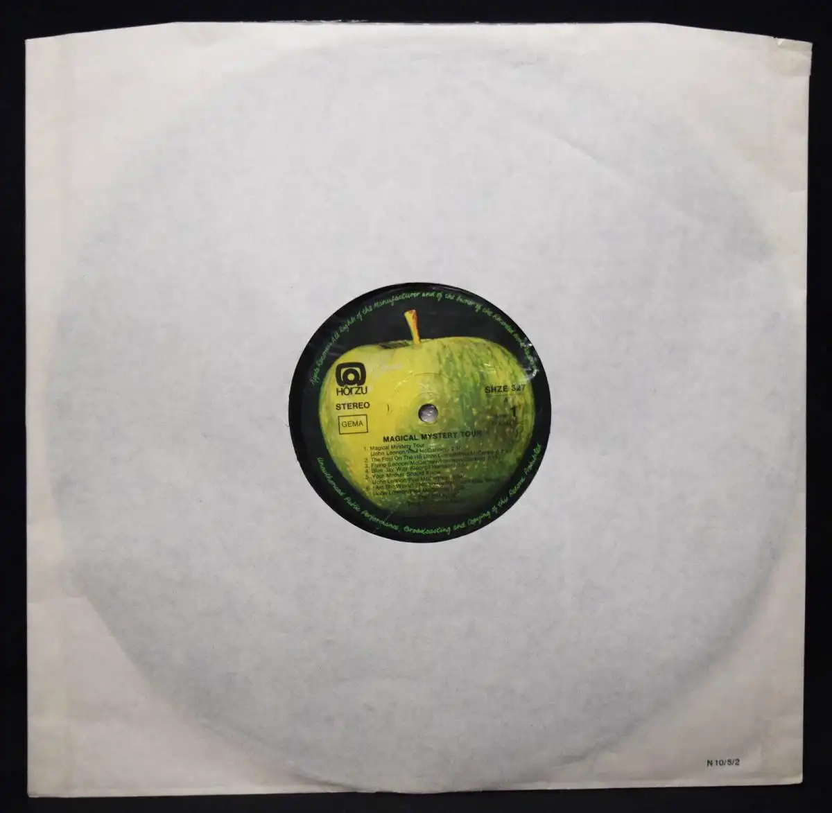 Edelmann, Heinz. Die Beatles in Yellow Submarine 84 X 59 cm PLAKAT + Vinyl LP 5