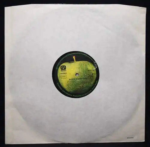 Edelmann, Heinz. Die Beatles in Yellow Submarine 84 X 59 cm PLAKAT + Vinyl LP