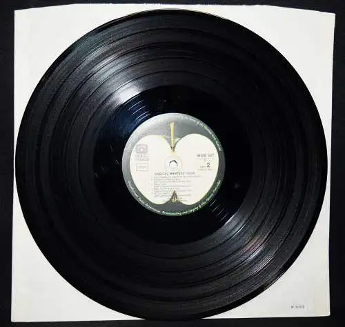 Edelmann, Heinz. Die Beatles in Yellow Submarine 84 X 59 cm PLAKAT + Vinyl LP