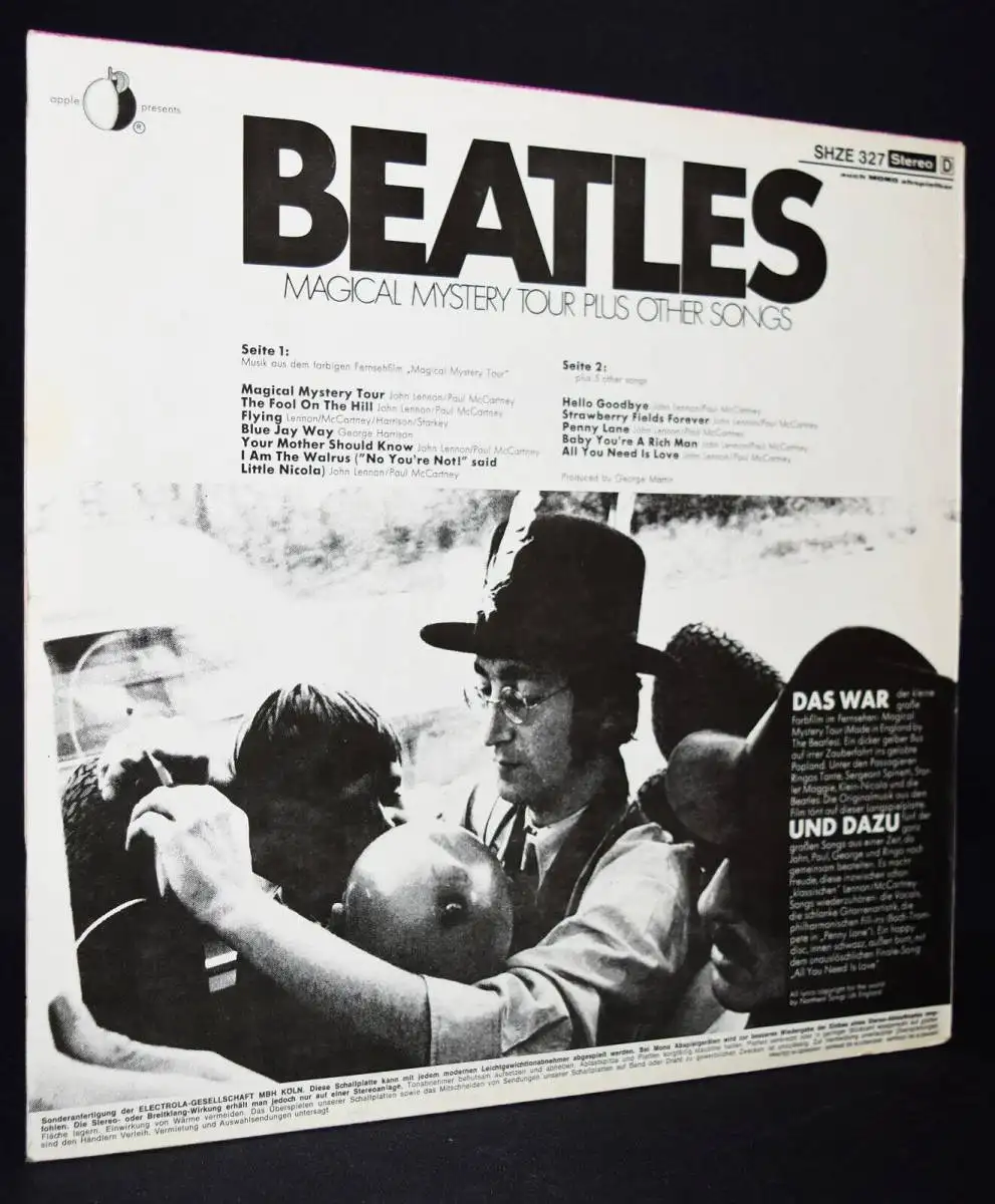 Edelmann, Heinz. Die Beatles in Yellow Submarine 84 X 59 cm PLAKAT + Vinyl LP 8